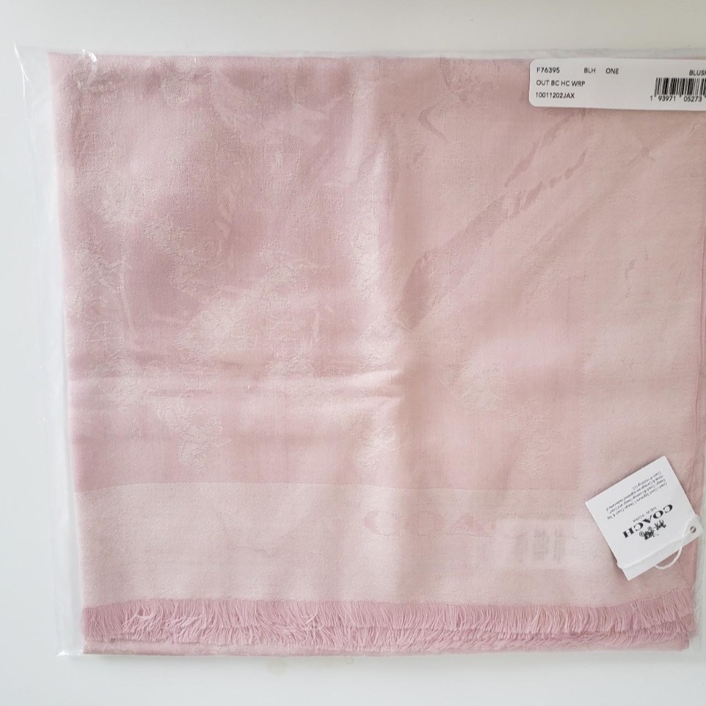 NWT Coach Blush Horse and Carriage scarf